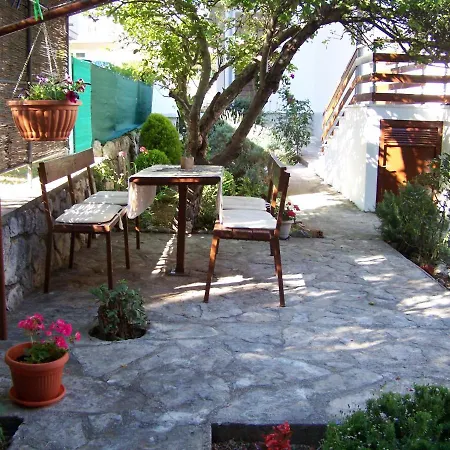 Apartments Sestan Novalja Exterior photo