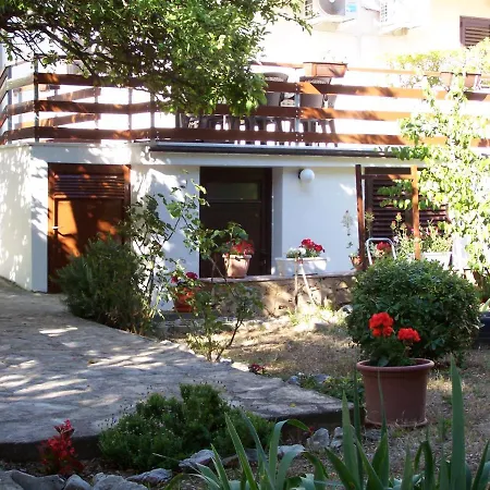 Apartments Sestan Novalja Exterior photo
