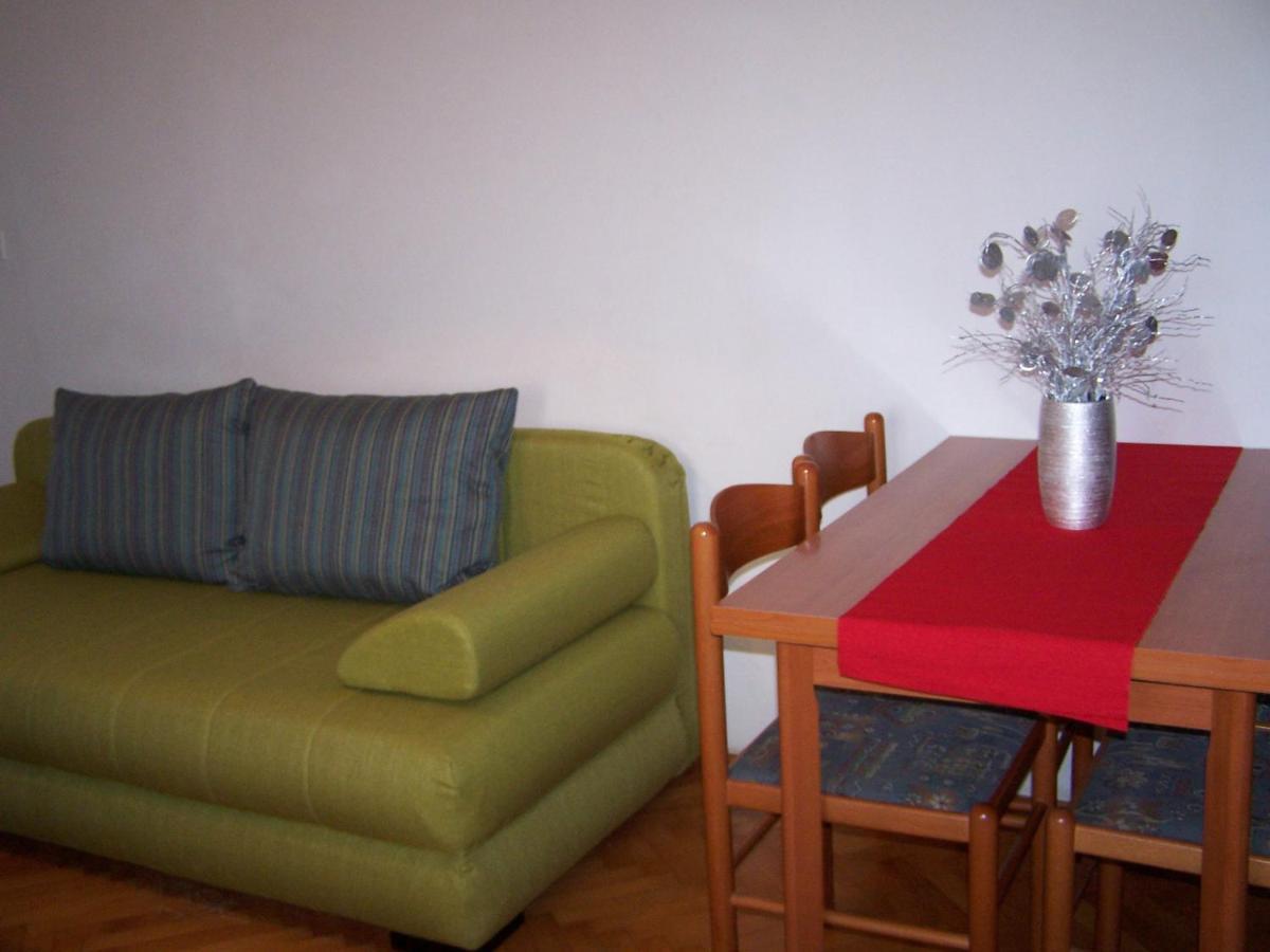 Sestan Apartment Novalja