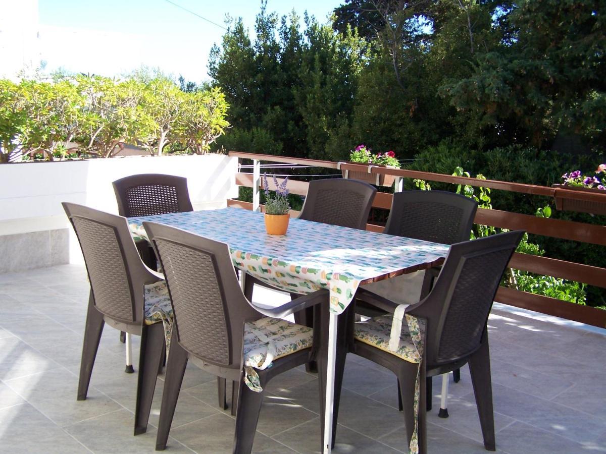 Apartment Sestan *