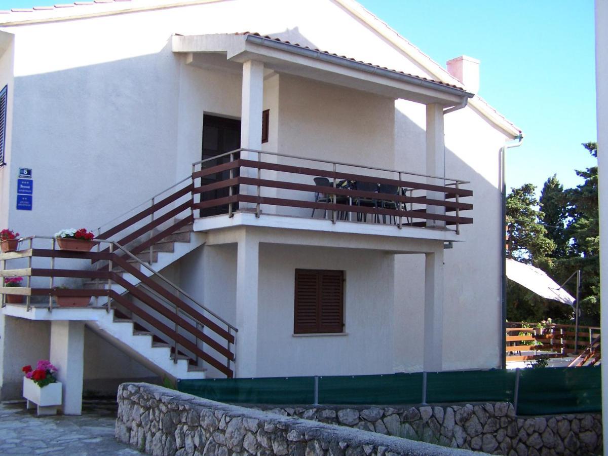 Apartment Sestan Novalja