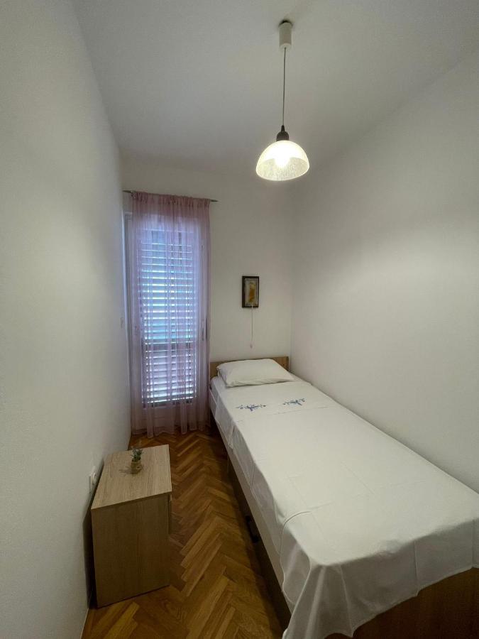 Apartment Sestan *
