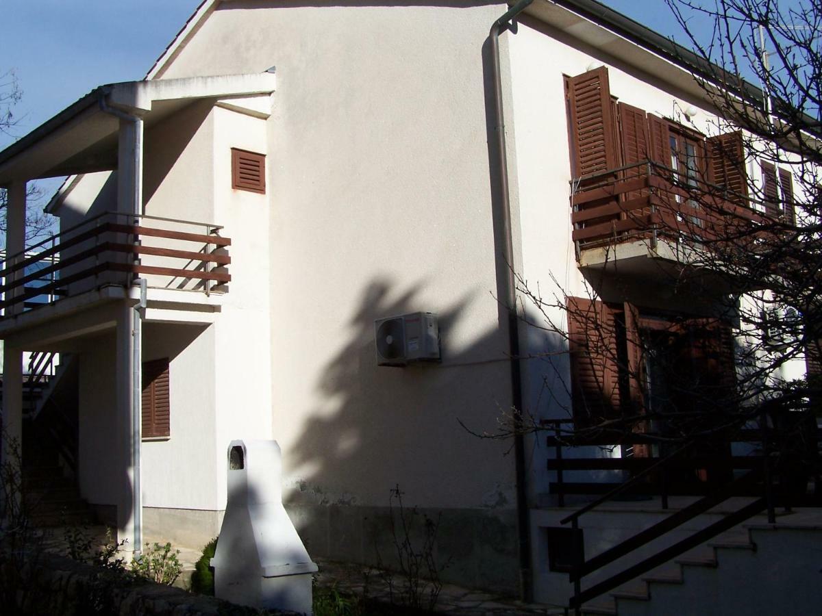 Apartment Sestan *
