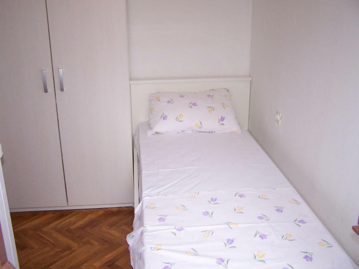 Apartment Sestan *